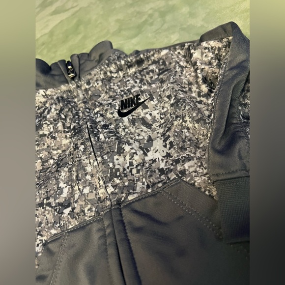 Grey Nike Kid's Speckled Full Zip Dri Fit Jacket - Picture 4 of 4